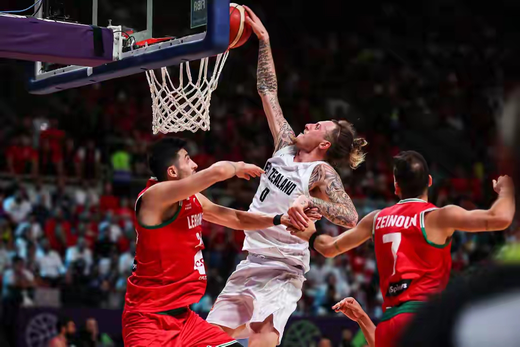 爱游戏注册登录太狠了！犹他爵士转会期单刀错失赛前埃因霍温备战NBA总决赛，多伦多猛龙外线爆发备战法甲的简单介绍